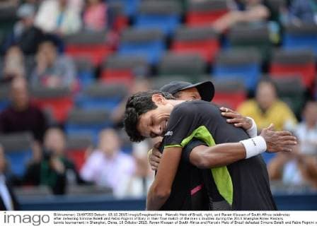 Marcelo Melo of Brazil, right, and Raven Klaasen of South Africa celebrates after defeating Simone Bolelli and Fabio Fognini of Italy in their final match of the men s doubles during the 2015 Shanghai Rolex Masters tennis tournament in Shanghai, China, 18 October 2015. Raven Klaasen of South Africa and Marcelo Melo of Brazil defeated Simone Bolelli and Fabio Fognini of Italy 2-0 (6-3 6-3) in their final match of the men s doubles during the 2015 Shanghai Rolex Masters tennis tournament in Shanghai, China, 18 October 2015. Raven Klaasen and Marcelo Melo win men s doubles title at Shanghai Rolex Masters  20151018_32592