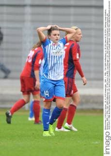 GER, 1. FFBL, TSG 1899 Hoffenheim vs. FF USV Jena 18.10.2015, Dietmar-Hopp-Stadion, Sinsheim, GER, 1. FFBL, TSG 1899 Hoffenheim vs. FF USV Jena, im Bild: Lina Buerger ( 14, TSG 1899 Hoffenheim) frustriert nphxFabisch