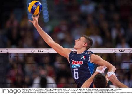 18.10.2015, Armeec Arena, Sofia Volleyball, Europameisterschaft, Spiel Platz 3 4, Bulgarien vs. Italien Zuspiel Simone Gianelli ( 6 ITA)