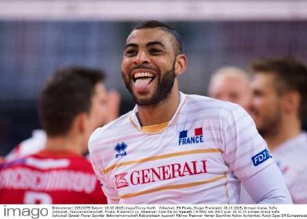 Volleyball, EM Finale, Sieger Frankreich 18.10.2015, Armeec Arena, Sofia Volleyball, Europameisterschaft, Finale, Frankreich vs. Slowenien Jubel Earvin Ngapeth ( 9 FRA)