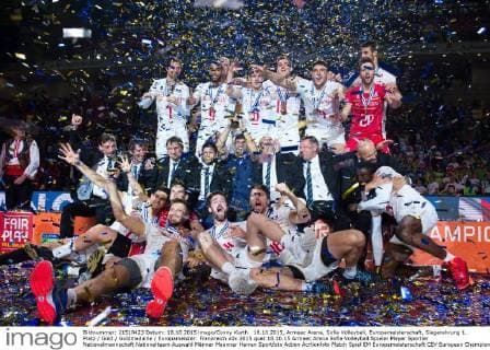 18.10.2015, Armeec Arena, Sofia Volleyball, Europameisterschaft, Siegerehrung 1. Platz Gold Goldmedaille Europameister: Frankreich