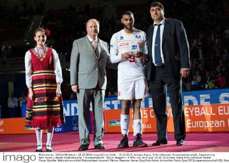 18.10.2015, Armeec Arena, Sofia Volleyball, Europameisterschaft, Siegerehrung Best Spiker Bester Außenangreifer Aussenangreifer: Earvin Ngapeth ( 9 FRA)