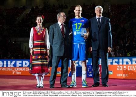 18.10.2015, Armeec Arena, Sofia Volleyball, Europameisterschaft, Siegerehrung Best Spiker Bester Außenangreifer Aussenangreifer: Tine Urnaut ( 17 SLO)