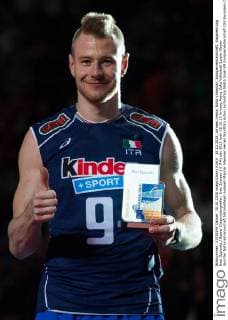 18.10.2015, Armeec Arena, Sofia Volleyball, Europameisterschaft, Siegerehrung Best Opposite Bester Diagonalangreifer: Ivan Zaytsev ( 9 ITA)
