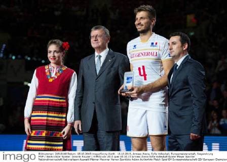 18.10.2015, Armeec Arena, Sofia Volleyball, Europameisterschaft, Siegerehrung MVP Wertvollster Spieler: Antonin Rouzier ( 4 FRA)