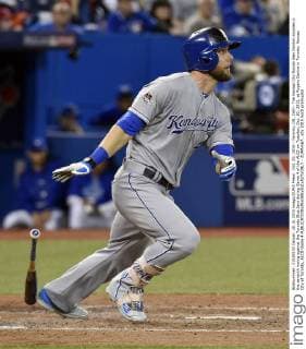 Oct. 20, 2015 - Toronto, ON, CAN - The Kansas City Royals Alex Gordon doubles in the seventh inning against the Toronto Blue Jays during Game 4 of the ALCS on Tuesday, Oct. 20, 2015, at Rogers Centre in Toronto. Kansas City at Toronto, ALCS Game 4 - ZUMAm67_