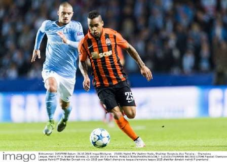151021 Malmö FFs Vladimir Rodic, Shakhtar Donetsks Alex Teixeira - Champions League, Malmö FF vs Shakhtar Donetsk 21 oktober 2015 in Malmö.  LUDVIGxTHUNMAN BB151021LT098