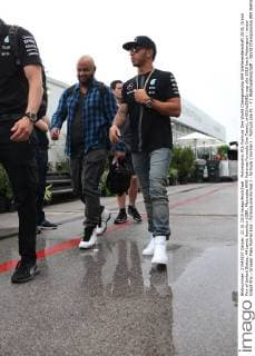 Motorsports: FIA Formula One World Championship WM Weltmeisterschaft 2015, Grand Prix of United States, 44 Lewis Hamilton (GBR, Mercedes AMG Petronas Formula One Team), xHOCHxZWEIx