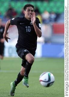 Football, New Zealand v Syria. U 17, Chile World Cup. New Zealand player, Logan Rogerson, center, controls the ball during the match of U-17 World Championship WM Weltmeisterschaft in the Bicentennial Chinquihue stadium Puerto Montt, Chile. 22 10 2015 New Zealand vs. Syria, Mundial Sub 17. 