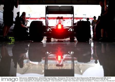 Motorsports: FIA Formula One World Championship WM Weltmeisterschaft 2015, Grand Prix of United States, 44 Lewis Hamilton (GBR, Mercedes AMG Petronas Formula One Team), xHOCHxZWEIx