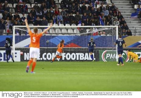 Fußball, Damen, Frankreich - Niederlande Tor durch Danielle Van De Donk (NED) - Fußball, Nationalteam, Frankreich vs Niederlande - 23 10 2015 GwendolineLeGoff 