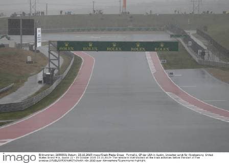 Formel 1, GP der USA in Austin, Unwetter sorgt für Verzögerung United States Grand Prix, Austin 22 - 25 October 2015 23.10.2015- The rainstorm that blocked all the track activities before the start of free practice 2 