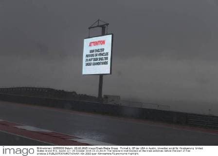 Formel 1, GP der USA in Austin, Unwetter sorgt für Verzögerung United States Grand Prix, Austin 22 - 25 October 2015 23.10.2015- The rainstorm that blocked all the track activities before the start of free practice 2 