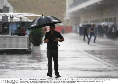 Formel 1, GP der USA in Austin, Unwetter sorgt für Verzögerung United States Grand Prix, Austin 22 - 25 October 2015 23.10.2015- The rainstorm that blocked all the track activities before the start of free practice 2 