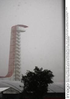Formel 1, GP der USA in Austin, Unwetter sorgt für Verzögerung United States Grand Prix, Austin 22 - 25 October 2015 23.10.2015- The rainstorm that blocked all the track activities before the start of free practice 2 