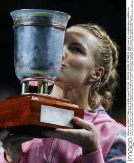 MOSCOW, RUSSIA. OCTOBER 24, 2015. Russia s Svetlana Kuznetsova celebrates her victory in the women s single final match against her compatriot Anastasia Pavlyuchenkova at the 2015 Kremlin Cup tennis tournament, at Moscow s Olympiysky Sports Complex. Kuznetsova won with 6-2 and 6-1. Mikhail Japaridze TASS  TS01081D
