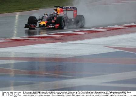 Motorsports: FIA Formula One World Championship WM Weltmeisterschaft 2015, Grand Prix of United States, 3 Daniel Ricciardo (AUS, Infiniti Red Bull Racing), xHOCHxZWEIx