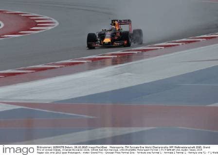 Motorsports: FIA Formula One World Championship WM Weltmeisterschaft 2015, Grand Prix of United States, 3 Daniel Ricciardo (AUS, Infiniti Red Bull Racing), xHOCHxZWEIx