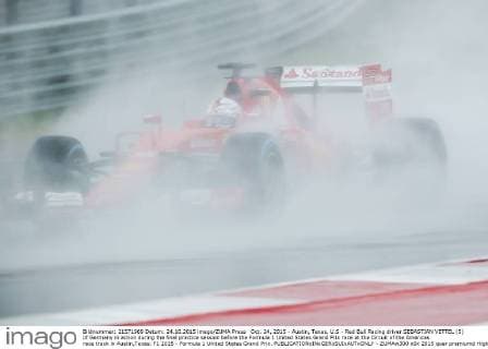Oct. 24, 2015 - Austin, Texas, U.S - Red Bull Racing driver SEBASTIAN VETTEL (5) of Germany in action during the final practice session before the Formula 1 United States Grand Prix race at the Circuit of the Americas race track in Austin,Texas. F1 2015 - Formula 1 United States Grand Prix. - ZUMAw300