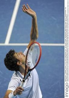 25.10.2015. Basel, Switzerland. Basel Swiss Indoor Tennis Championships. Day One. Robin Haase in action in the match between Robin Haase of the Netherlands and Benjamin Becker of Germany xDavidxEmmx  ActionPlus11675486