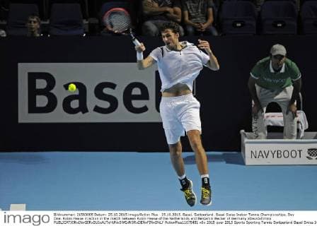 25.10.2015. Basel, Switzerland. Basel Swiss Indoor Tennis Championships. Day One. Robin Haase in action in the match between Robin Haase of the Netherlands and Benjamin Becker of Germany xDavidxEmmx  ActionPlus11675481