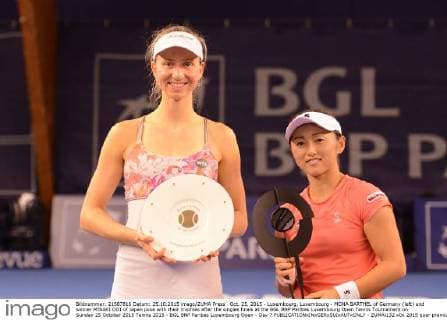 Oct. 25, 2015 - Luxembourg, Luxembourg - MONA BARTHEL of Germany (left) and winner MISAKI DOI of Japan pose with their trophies after the singles finals at the BGL BNP Paribas Luxembourg Open Tennis Tournament on Sunday 25 October 2015 Tennis 2015 - BGL BNP Paribas Luxembourg Open - Day 7 - ZUMAl132