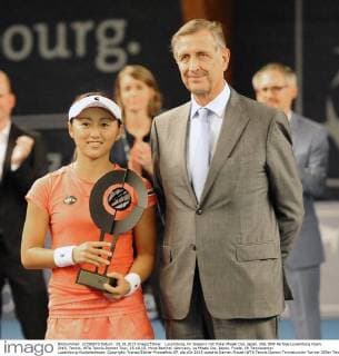 Luxemburg, im Siegerin mit Pokal Misaki Doi, Japan, BGL BNP Paribas Luxemburg Open 2015, Tennis, WTA Tennis Damen Tour, 25.10.15, Mona Barthel, Germany, vs Misaki Doi, Japan, Finale, CK Tenniscenter Luxemburg-Kockelscheuer, Copyright: Franzx Eibner-Pressefoto EP_pfz