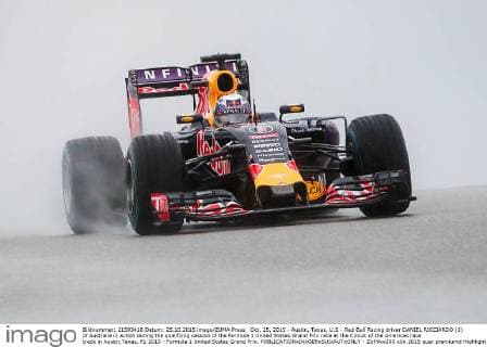 Oct. 25, 2015 - Austin, Texas, U.S - Red Bull Racing driver DANIEL RICCIARDO (3) of Australia in action during the qualifying session of the Formula 1 United States Grand Prix race at the Circuit of the Americas race track in Austin,Texas. F1 2015 - Formula 1 United States Grand Prix. - ZUMAw300