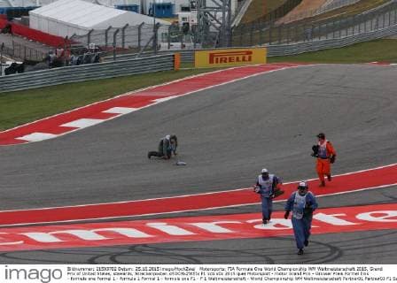 Motorsports: FIA Formula One World Championship WM Weltmeisterschaft 2015, Grand Prix of United States, stewards, Streckenposten xHOCHxZWEIx