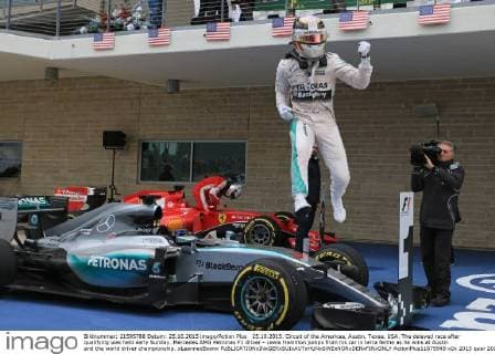 25.10.2015. Circuit of the Americas, Austin, Texas, USA. The delayed race after qualifying was held early Sunday. Mercedes AMG Petronas F1 driver - Lewis Hamilton jumps from his car in terra ferme as he wins at Austin and the world driver championship. xLeannexBoonx  ActionPlus11675949