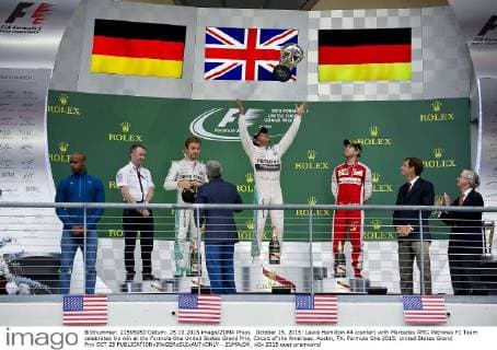 October 25, 2015: Lewis Hamilton 44 (center) with Mercedes AMG Petronas F1 Team celebrates his win at the Formula One United States Grand Prix, Circuit of the Americas. Austin, TX. Formula One 2015: United States Grand Prix OCT 25 - ZUMAc04_