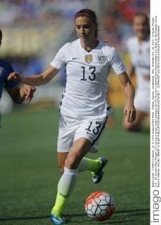 Fußball, Damen, Länderspiel, USA - Brasilien Oct. 25, 2015 - Orlando, Floirda, U.S - US forward Alex Morgan (13) during a soccer match between the US Women s national team Nationalteam and Brazil at the Orlando Citrus Bowl in Orlando, Florida. USWNT vs Brazil - ZUMAm307