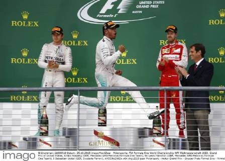 Motorsports: FIA Formula One World Championship WM Weltmeisterschaft 2015, Grand Prix of United States, 6 Nico Rosberg (GER, Mercedes AMG Petronas Formula One Team), 44 Lewis Hamilton (GBR, Mercedes AMG Petronas Formula One Team), 5 Sebastian Vettel (GER, Scuderia Ferrari), xHOCHxZWEIx