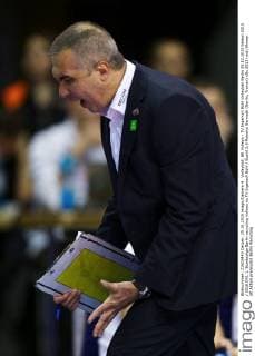 Volleyball, BR Volleys - TV Ingersoll Bühl Volleyball Berlin 25.10.2015 Saison 2015 2016 DVL 1. Bundesliga Berlin recycling Volleys vs TV Ingersoll Bühl Buehl 3:0 Roberto Serniotti (Berlin, Trainer)