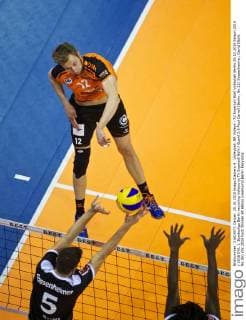 Volleyball, BR Volleys - TV Ingersoll Bühl Volleyball Berlin 25.10.2015 Saison 2015 2016 DVL 1. Bundesliga Berlin recycling Volleys vs TV Ingersoll Bühl Buehl 3:0 Paul Carroll (Berlin, No.12) Sossenheimer, David (Bühl, No.05)