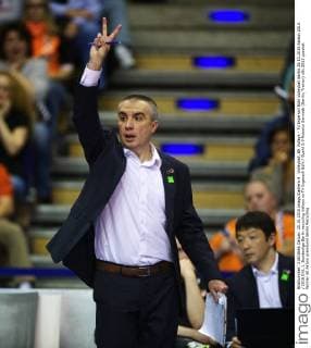 Volleyball, BR Volleys - TV Ingersoll Bühl Volleyball Berlin 25.10.2015 Saison 2015 2016 DVL 1. Bundesliga Berlin recycling Volleys vs TV Ingersoll Bühl Buehl 3:0 Roberto Serniotti (Berlin, Trainer)