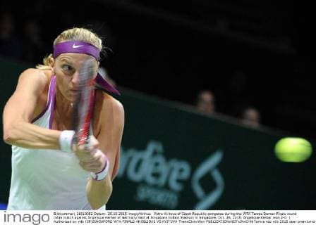 Petra Kvitova of Czech Republic competes during the WTA Tennis Damen Finals round robin match against Angelique Kerber of Germany held at Singapore Indoor Stadium in Singapore, Oct. 26, 2015. Angelique Kerber won 2-0. ) Authorized by ytfs (SP)SINGAPORE-WTA FINALS-ANGELIQUE VS KVITOVA ThenxChihxWey 