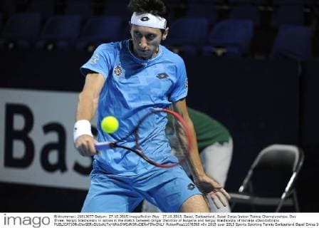 27.10.2015. Basel, Switzerland. Basel Swiss Indoor Tennis Championships. Day Three. Sergiy Stakhovsky in action in the match between Grigor Dimitrov of Bulgaria and Sergiy Stakhovsky of Ukraine xDavidxEmmx  ActionPlus11676368