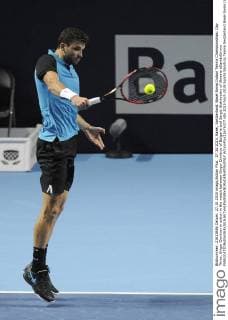 27.10.2015. Basel, Switzerland. Basel Swiss Indoor Tennis Championships. Day Three. Grigor Dimitrov in action in the match between Grigor Dimitrov of Bulgaria and Sergiy Stakhovsky of Ukraine xDavidxEmmx  ActionPlus11676377