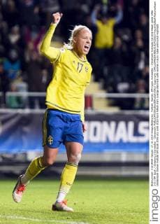 Fußball, Damen, EM-Quali, Schweden - Dänemark Sveriges Caroline Seger jublar efter 1-0 EM Quali Göteborg Schweden - Dänemark  Copyright: CARLxSANDIN BB151027CS023