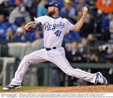 Kansas City Royals reliever Danny Duffy pitches against the New York Mets during the seventh inning in game 1 of the World Series at Kauffman Stadium in Kansas City, Missouri on October 27, 2015. The Royals will play the New York Mets in the 2015 World.  KCP2015102736 KEVINxDIETSCH