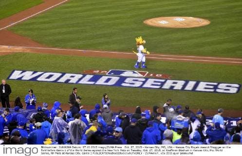 Oct. 27, 2015 - Kansas City, MO, USA - Kansas City Royals mascot Sluggger on the field before Game 1 of the World Series against the New York Mets on Tuesday, Oct. 27, 2015, at Kauffman Stadium in Kansas City, Mo. World Series, NY Mets at Kansas City, Game 1 - ZUMAm67_