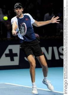 28.10.2015. Basel, Switzerland. Basel Swiss Indoor Tennis Championships. Day Four. Ivo Karlovic in action in the match between Stan Wawrinka of Switzerland and Ivo Karlovic of Croatia xDavidxEmmx  ActionPlus11676645