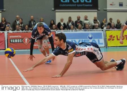 GER,VBL, SVG Lueneburg vs SWD powervolleys Dueren 28.10.2015, Gellersenhalle, Hamburg, GER, VBL, SVG Lueneburg vs SWD powervolleys Dueren, im Bild Scott Michael Kevorken (Lueneburg 15) nordphotoxWitke