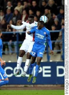 Fußball, FRA, Coupe de la Ligue (Ligapokal), SM Caen - OGC Nizza Alexandre Mendy (nic) - Dennis Appiah (cae) FOOTBALL : SM Caen vs OGC Nice - Coupe de la Ligue (Ligapokal) - 16eme de finale - 28 10 2015 AnthonyBIBARD FEP 