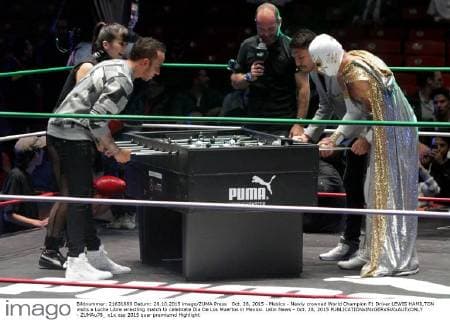 Oct. 28, 2015 - Mexico - Newly crowned World Champion F1 Driver LEWIS HAMILTON visits a Luche Libre wrestling match to celebrate Dia De Los Muertos in Mexico. Latin News - Oct. 28, 2015  - ZUMAu78_