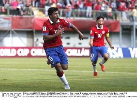 Chile s player Brian Leiva, celebrates his goal against Mexico during round of 16 for FIFA U-17 World Cup Chile 2015 at Nelson Oyarzun stadium. Chillan , Chile. 28 10 2015. JavierTorresxPhotosport. Futbol, Mexico v Chile, mundial sub17. 