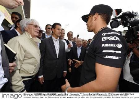 Motorsports: FIA Formula One World Championship WM Weltmeisterschaft 2015, Grand Prix of Mexico, Bernie Ecclestone (GBR, President and CEO of Formula One Management and Formula One Administration), Enrique Pena Nieto (President of Mexico), Jean Todt (FIA President), 44 Lewis Hamilton (GBR, Mercedes AMG Petronas Formula One Team), xHOCHxZWEIx