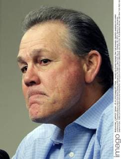 Kansas City Royals manager Ned Yost answers reporters questions at a press conference PK Pressekonferenz before the World Series continues at Citi Field in New York City on October 30, 2015. Game 3 of the series begins Friday.  NYP20151029306 RAYxSTUBBLEBINE