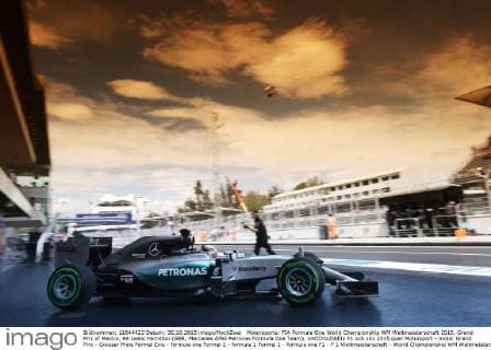 Motorsports: FIA Formula One World Championship WM Weltmeisterschaft 2015, Grand Prix of Mexico, 44 Lewis Hamilton (GBR, Mercedes AMG Petronas Formula One Team), xHOCHxZWEIx